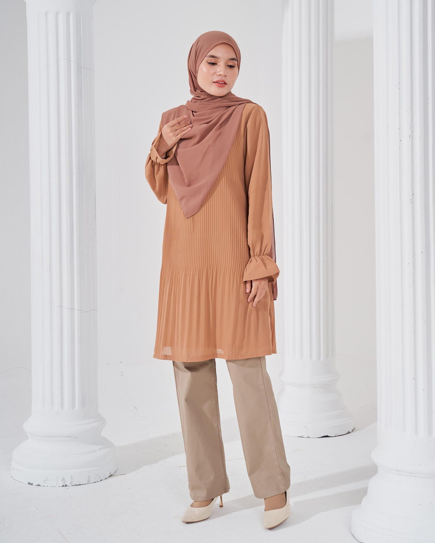 Blouse Pleated Heqira - Cider Brown
