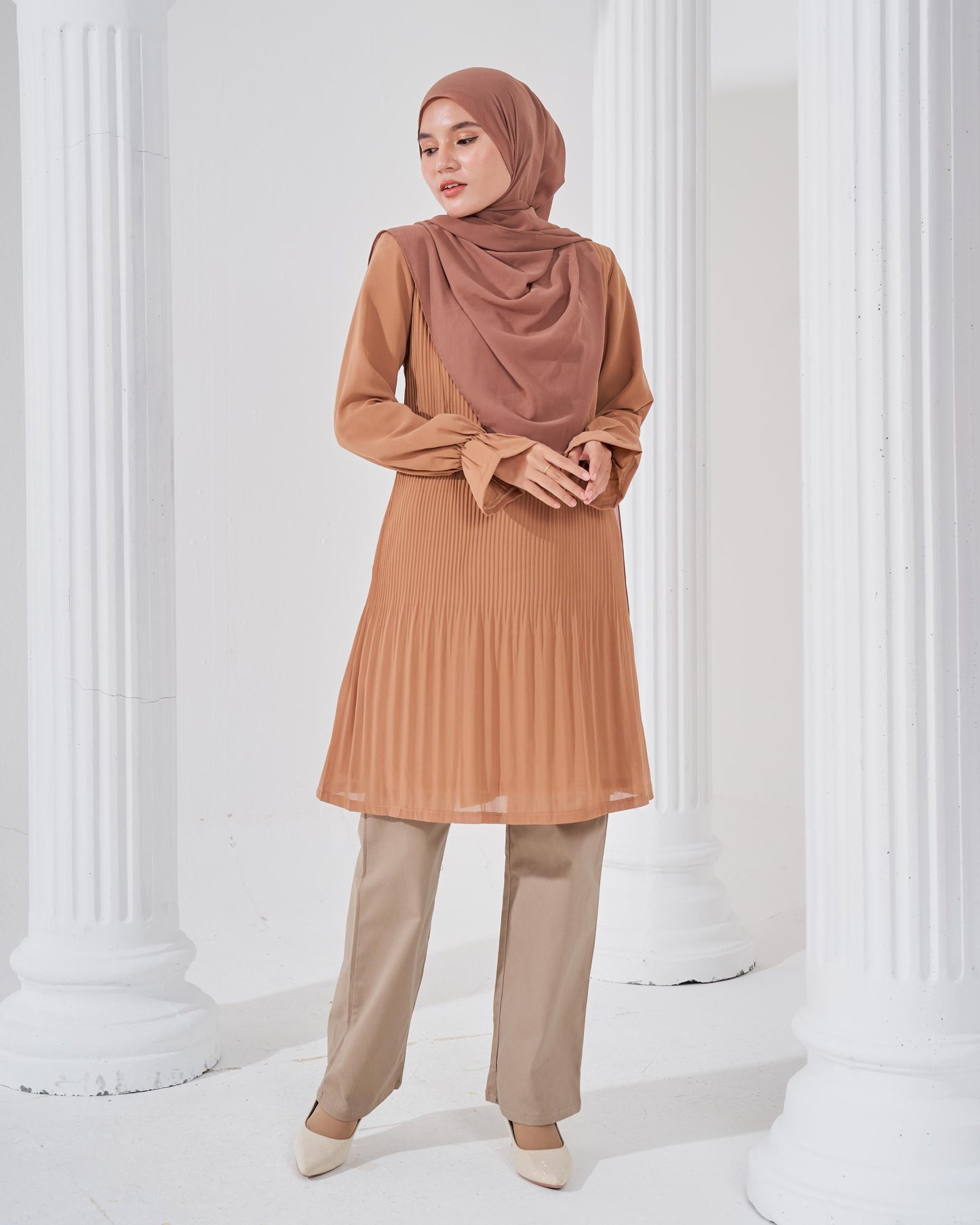 Blouse Pleated Heqira - Cider Brown