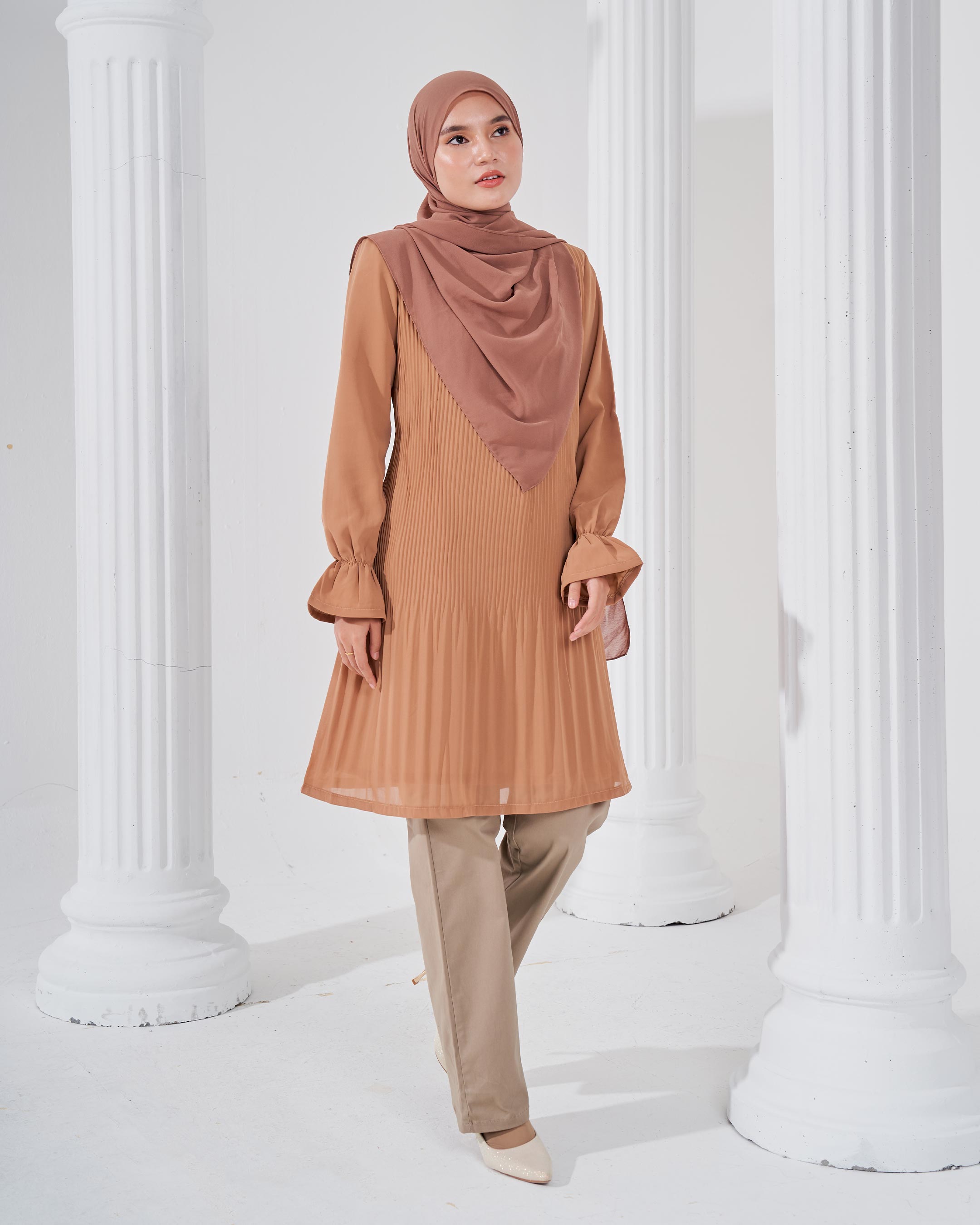 Blouse Pleated Heqira - Cider Brown
