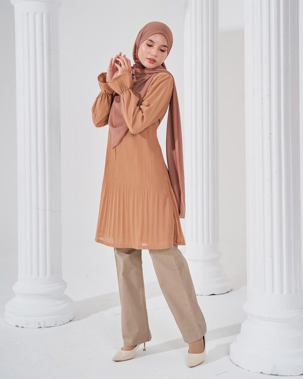 Blouse Pleated Heqira - Cider Brown