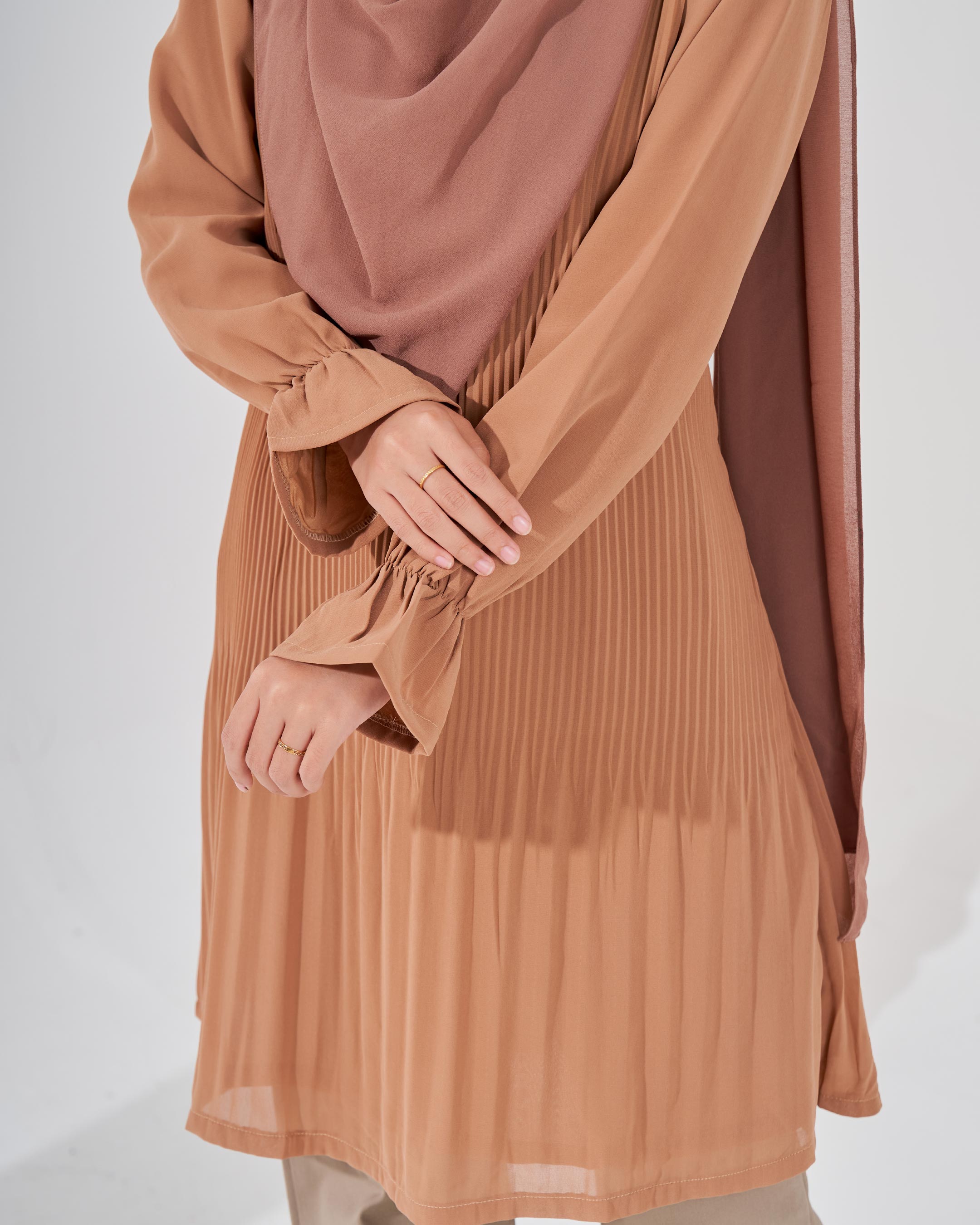 Blouse Pleated Heqira - Cider Brown