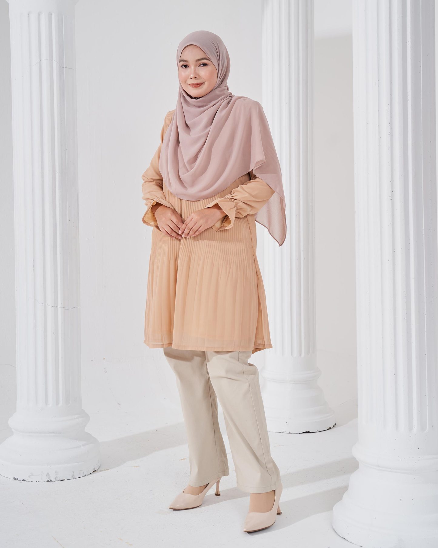 Blouse Pleated Heqira - Wheat Nude