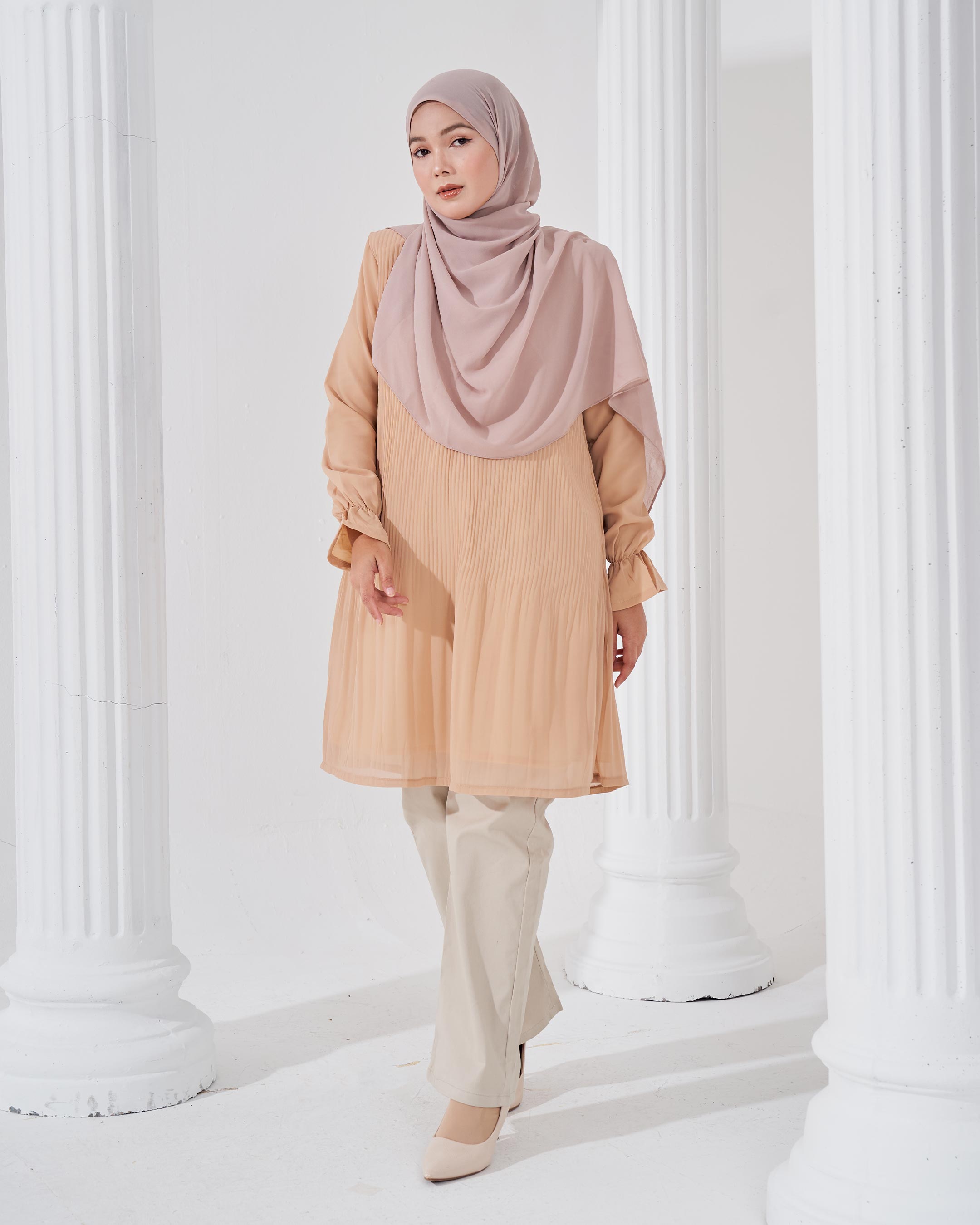 Blouse Pleated Heqira - Wheat Nude