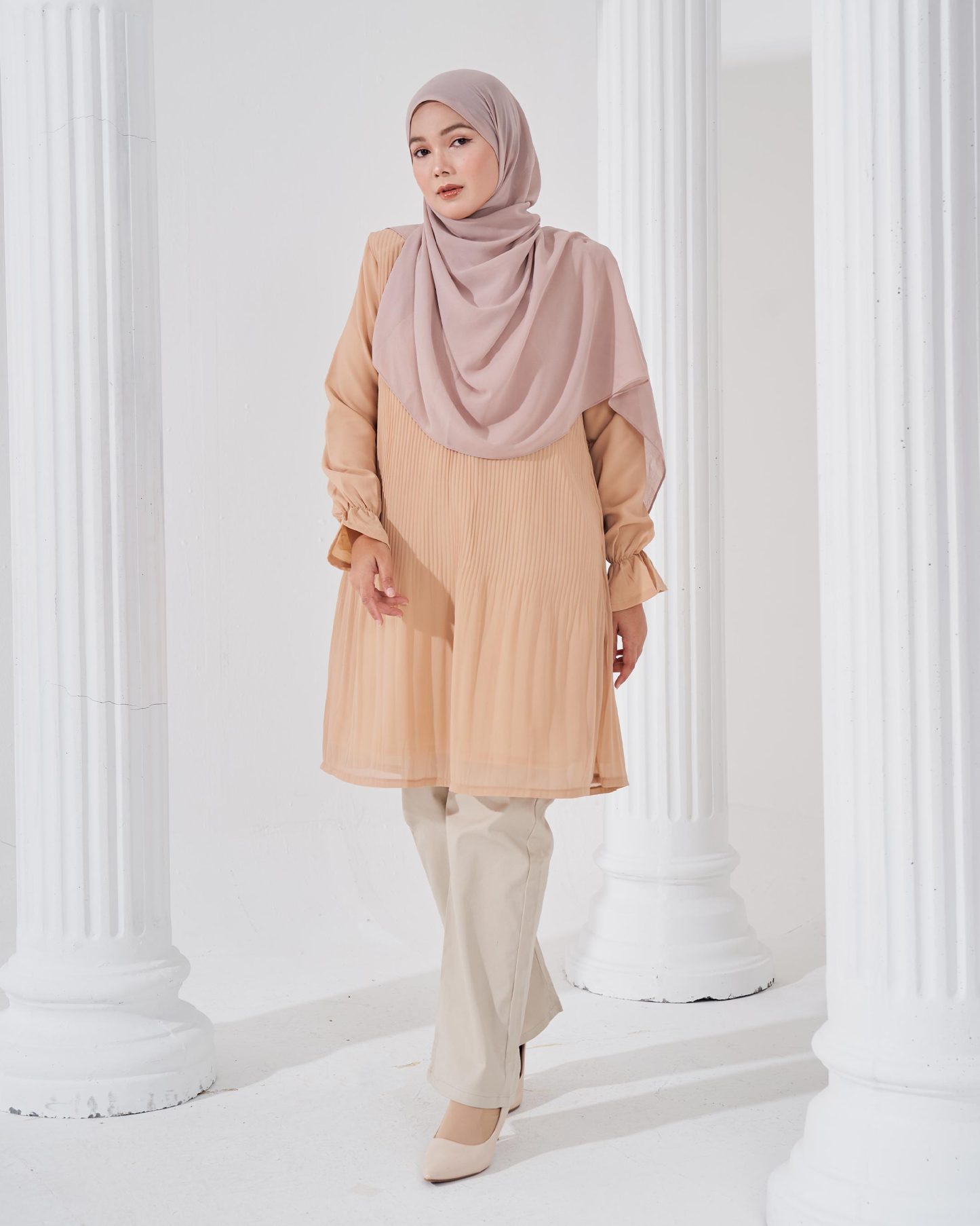 Blouse Pleated Heqira - Wheat Nude