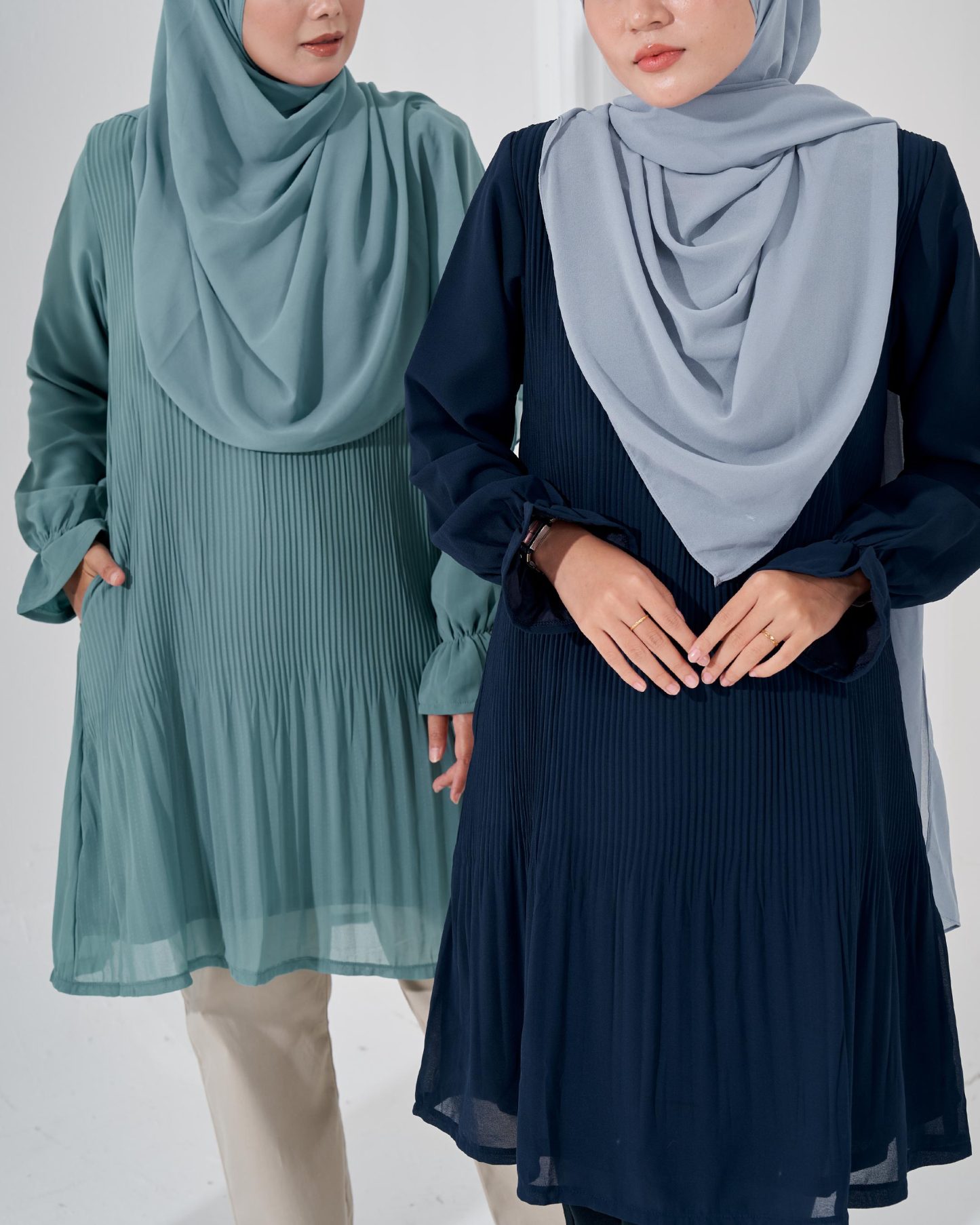 Blouse Pleated Heqira - Navy Blue
