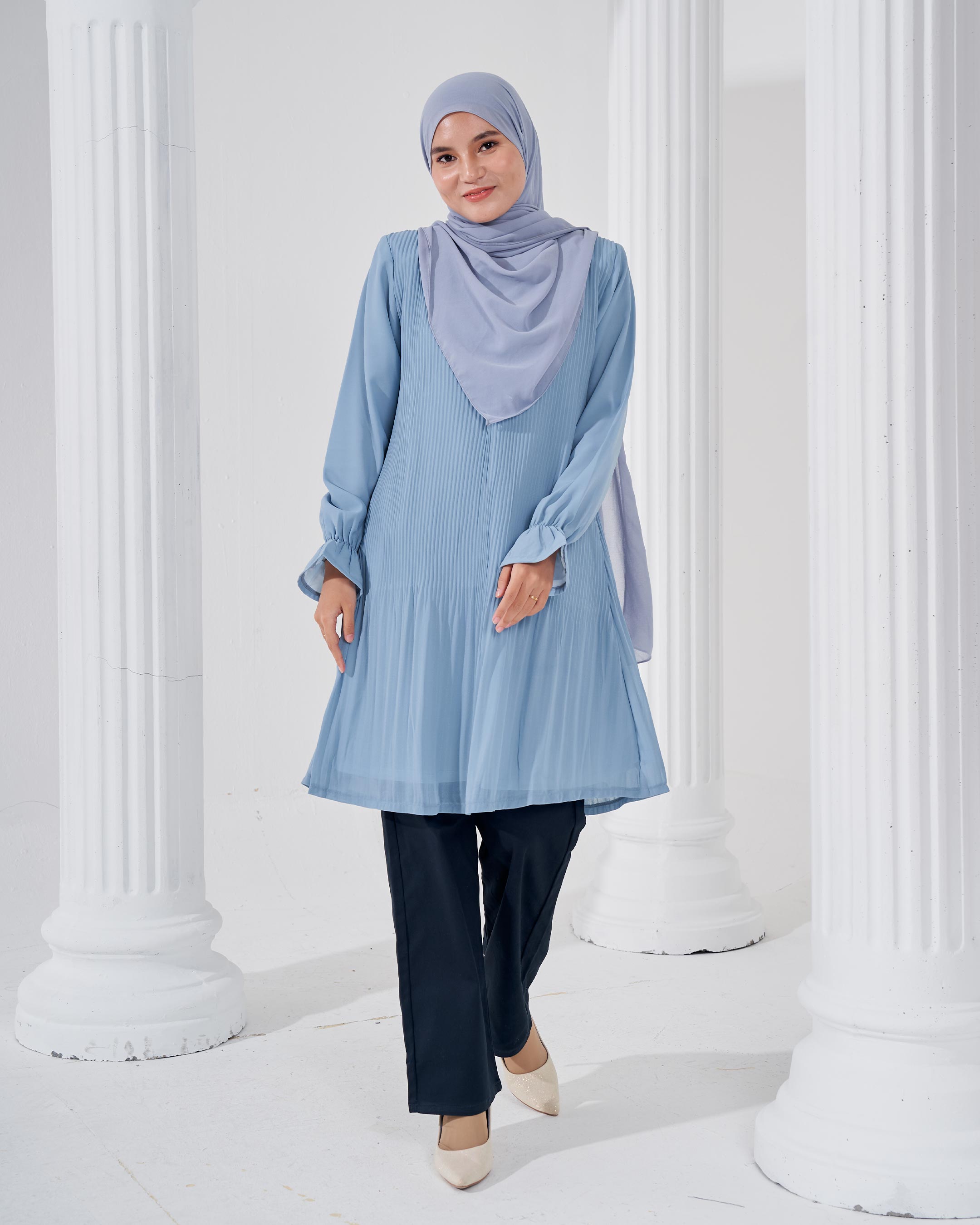 Blouse Pleated Heqira - Sky Blue