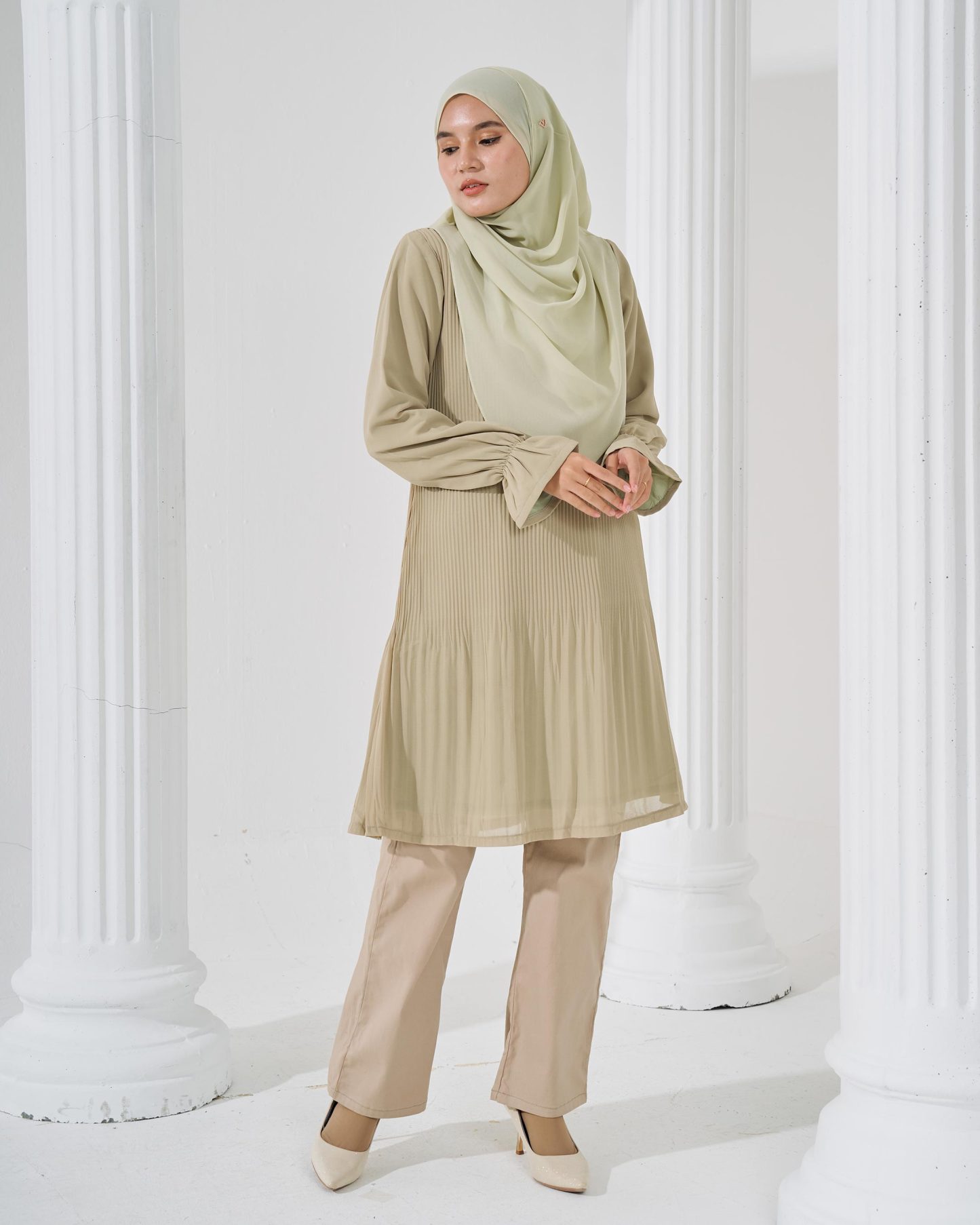 Blouse Pleated Heqira - Dried Moss