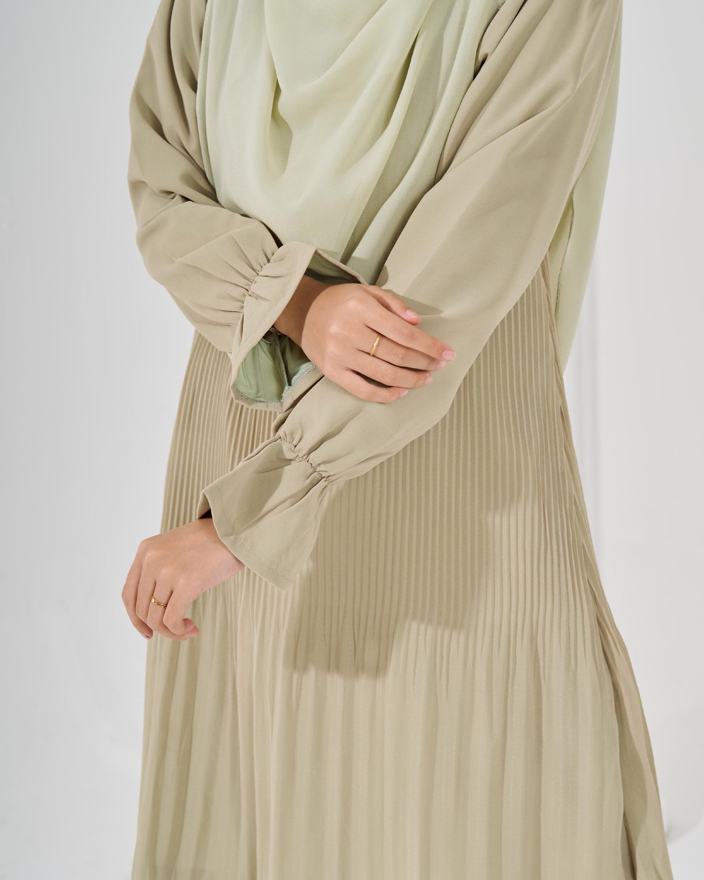 Blouse Pleated Heqira - Dried Moss