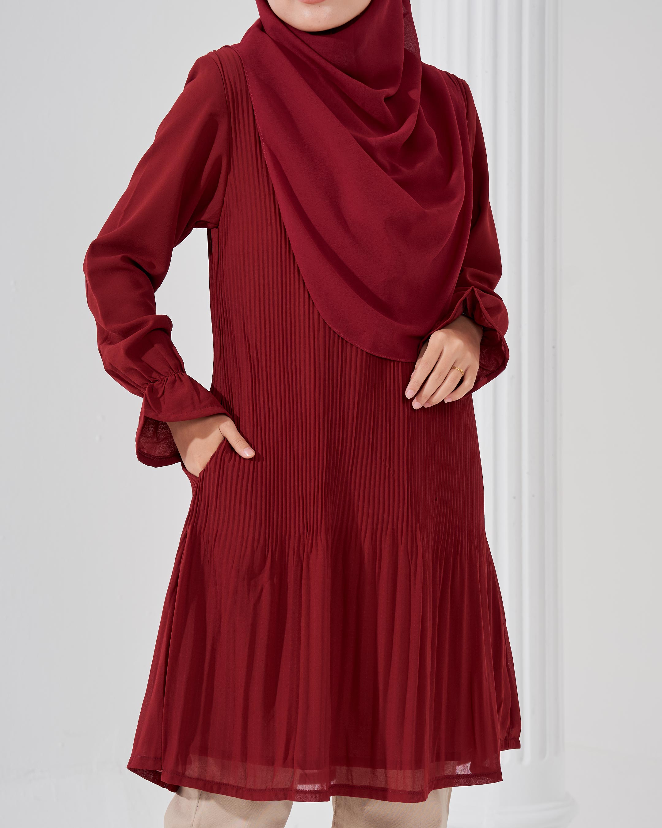 Blouse Pleated Heqira - Maroon Velvet