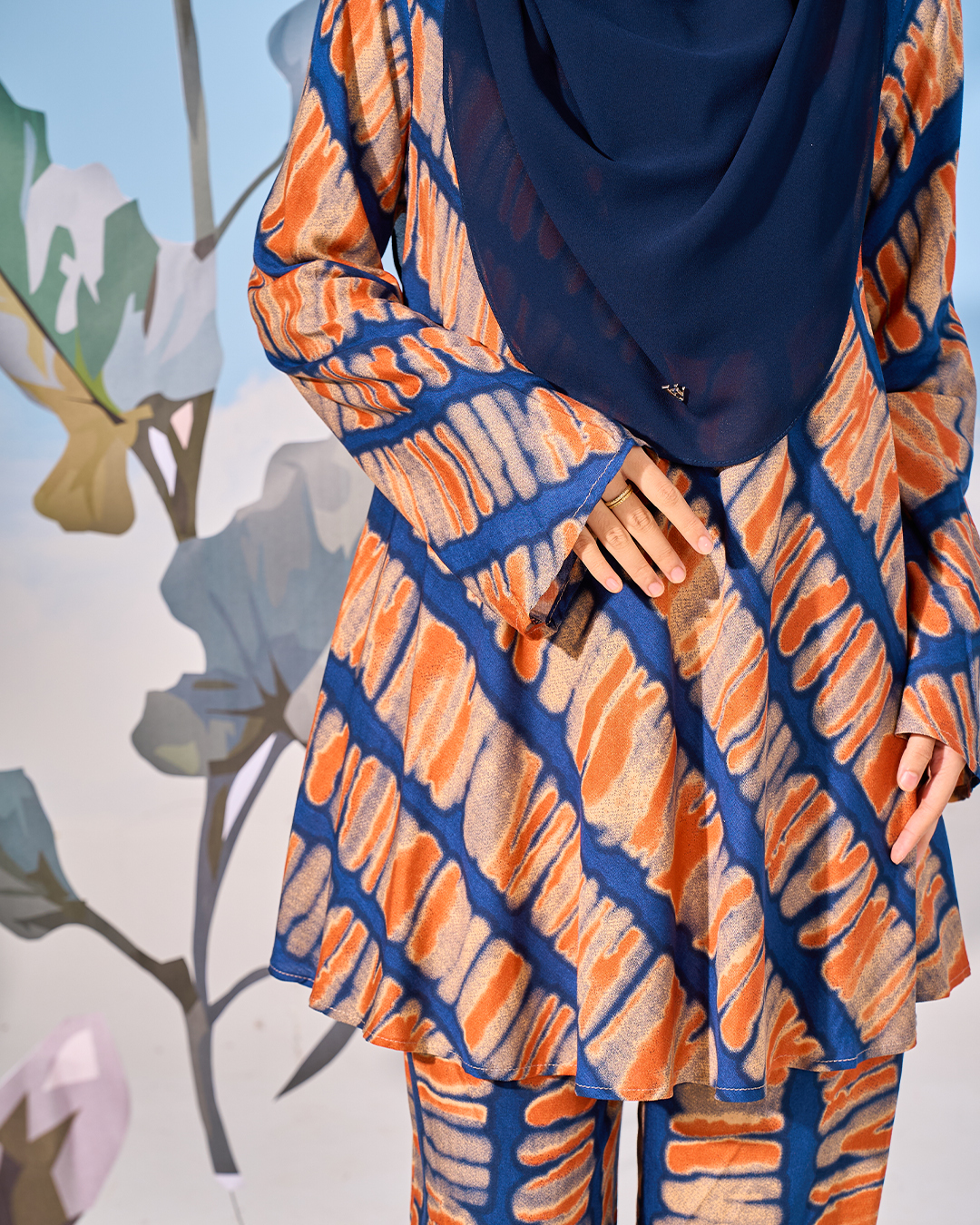 Suit Daisy Laluna X MCC - Navy Blue