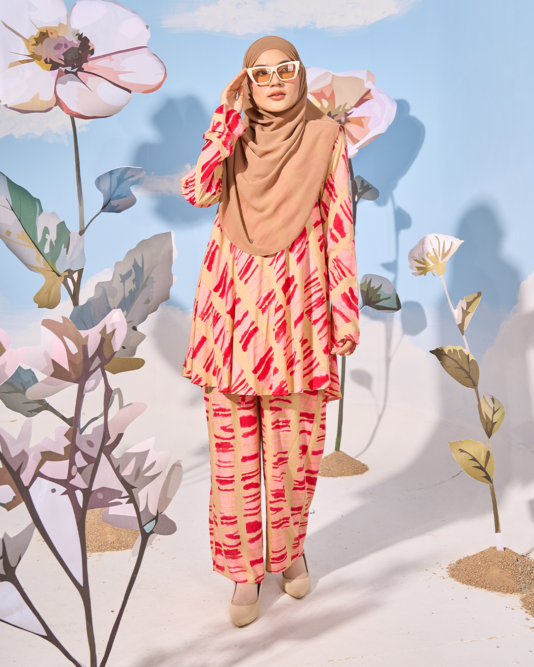 Suit Daisy Laluna X MCC - Peanut Rose