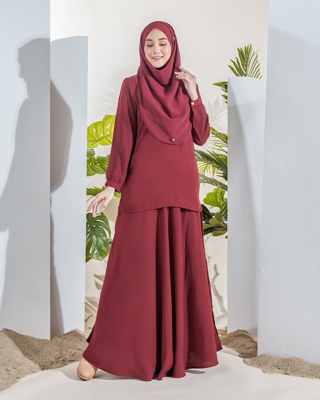 Suit Dilia - Maroon