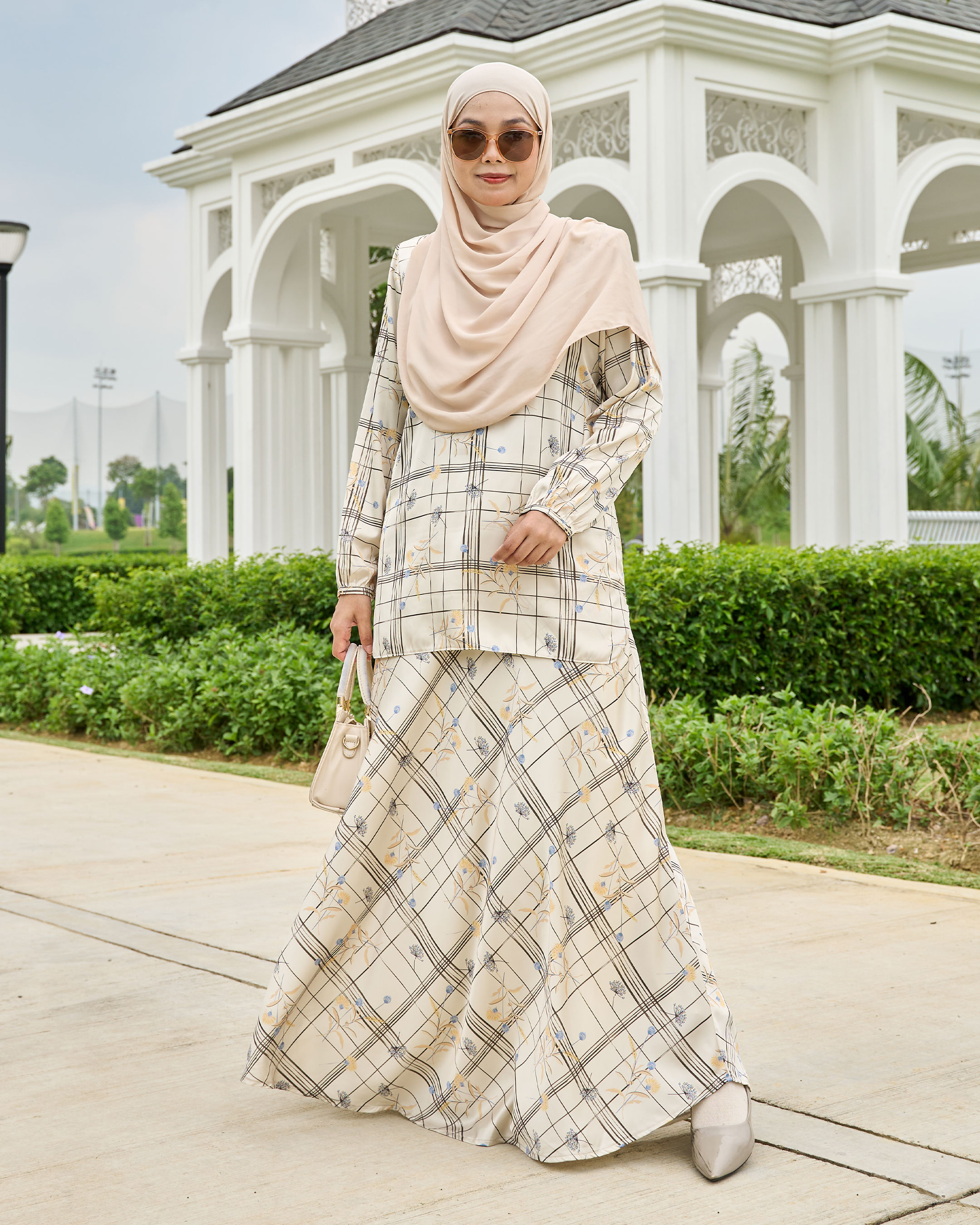 Suit Hawa