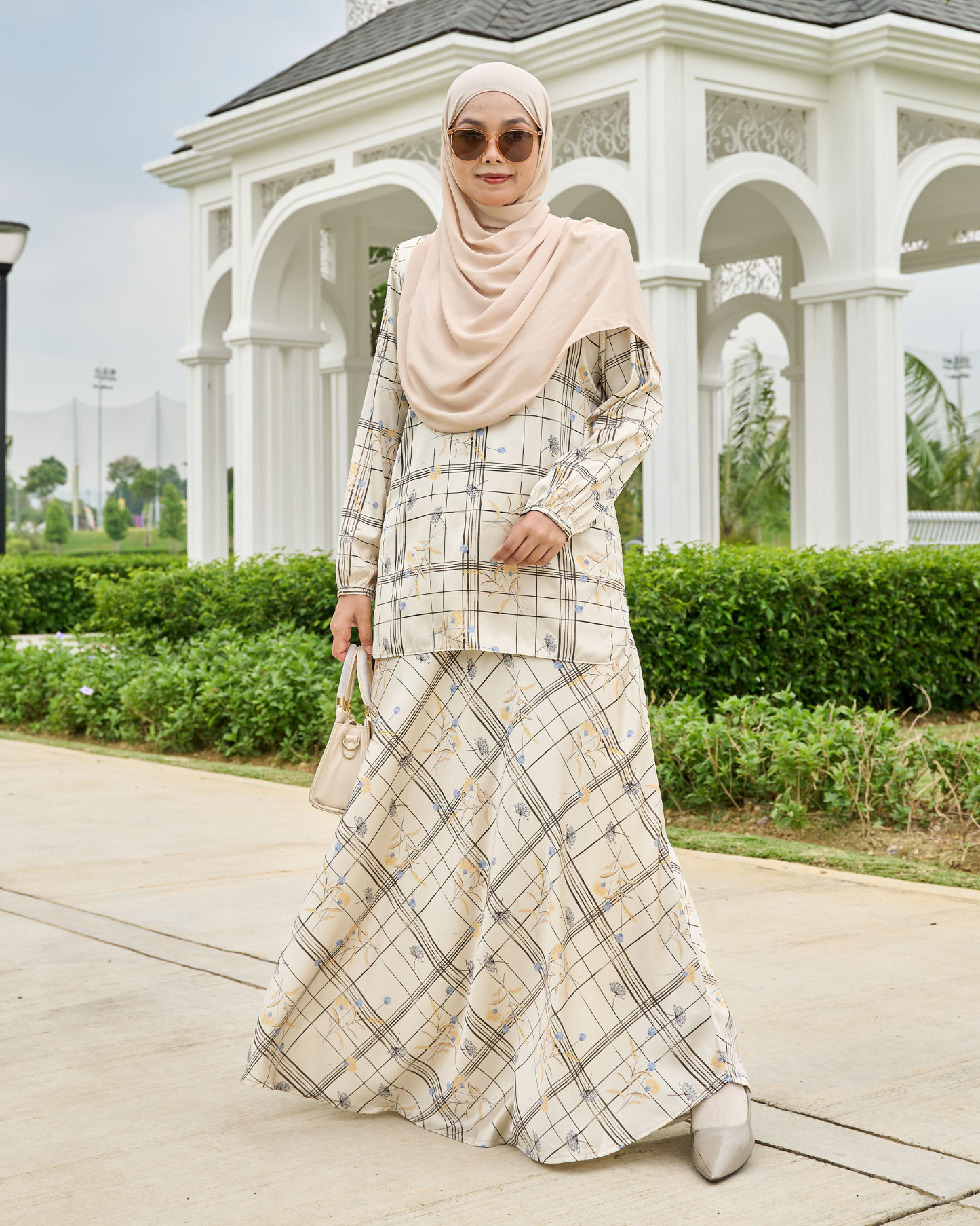 Suit Hawa