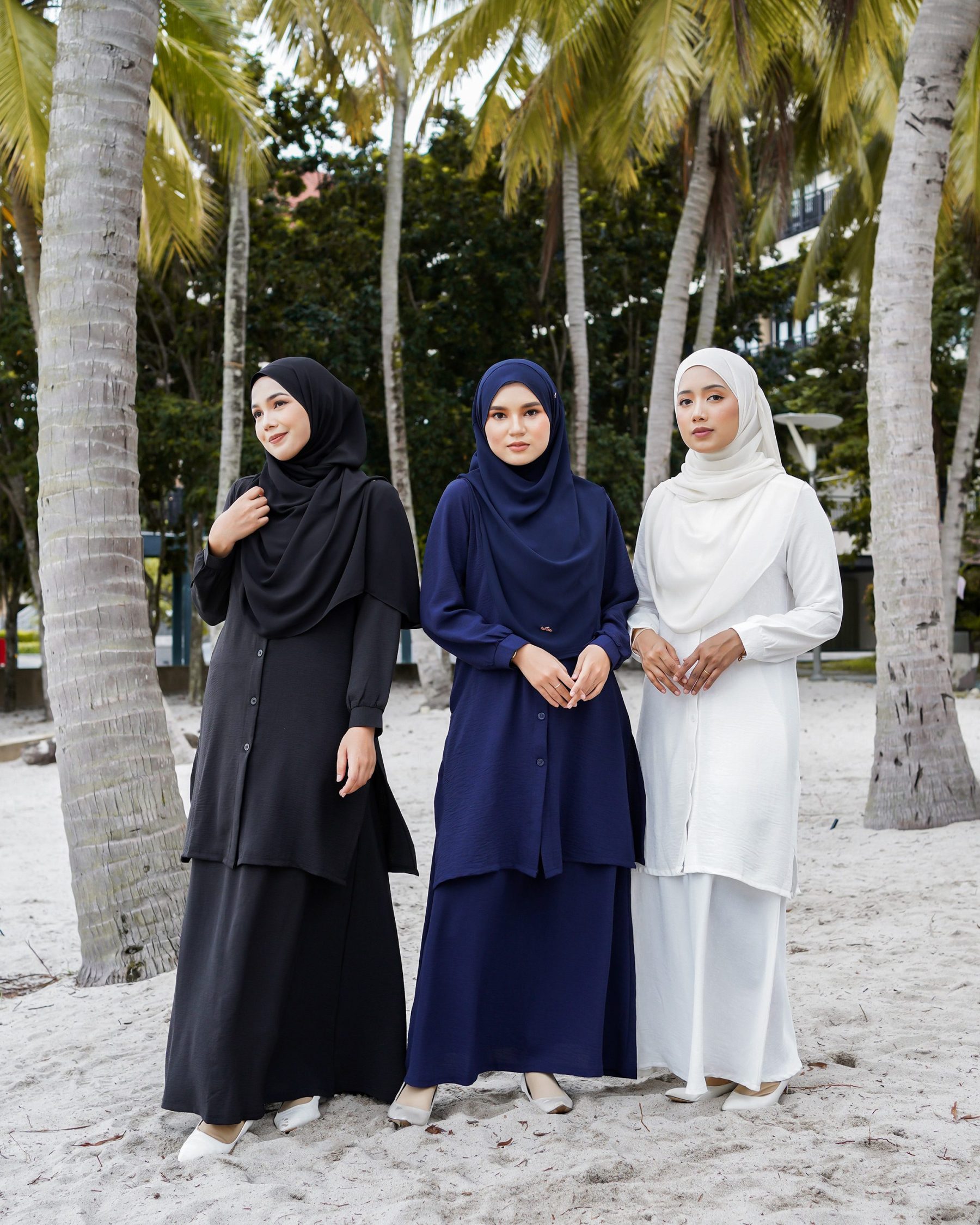 Suit Lora Laluna X MCC - Navy Blue