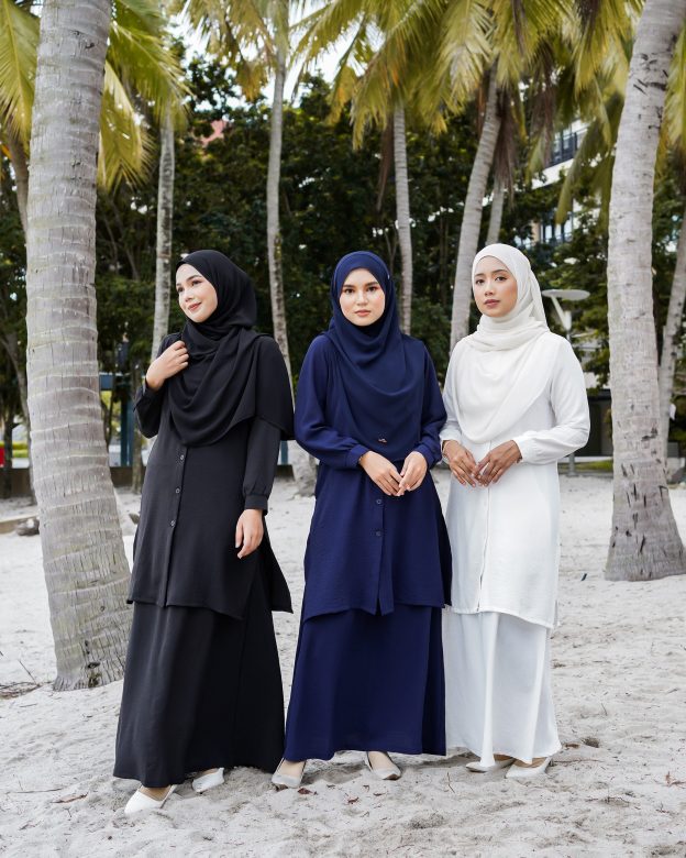 Suit Lora Laluna X MCC - Navy Blue