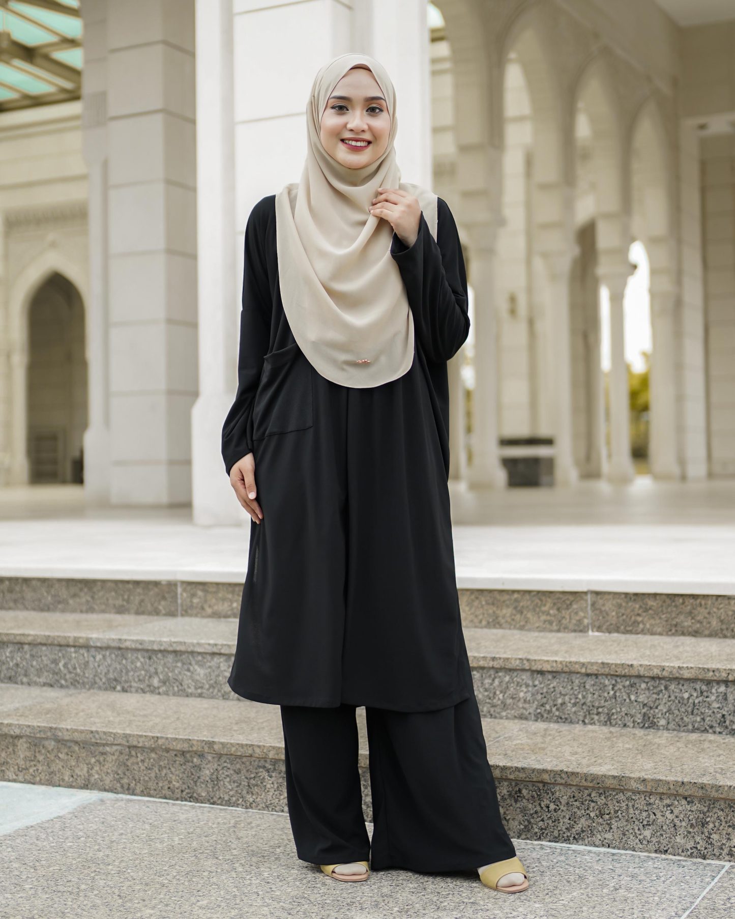 Suit Lenora 3.0 - Matte Black