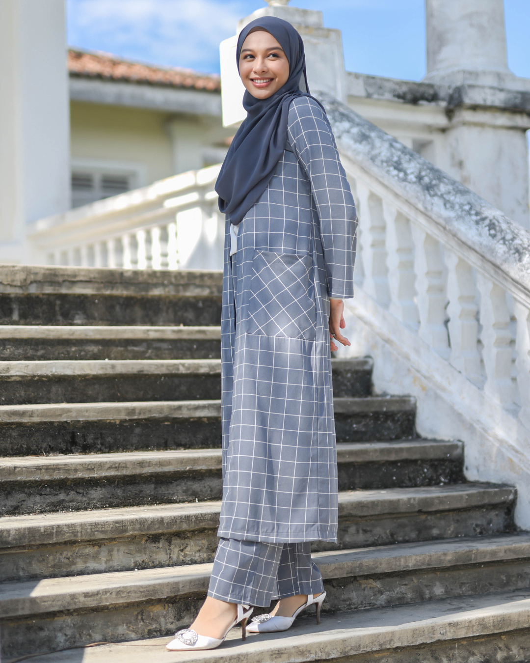 Suit Fatma - Anchor Grey