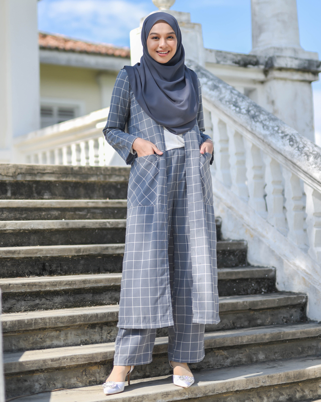Suit Fatma - Anchor Grey