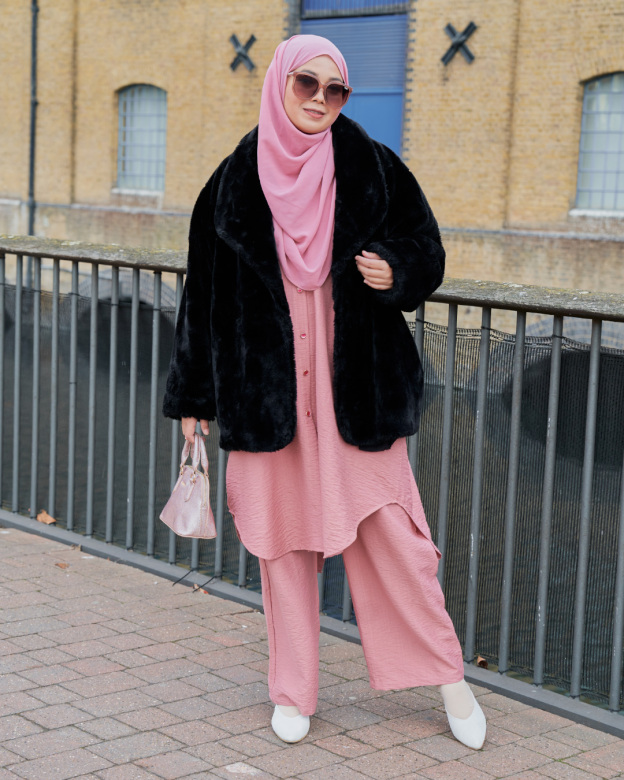 Suit Soho - Salmon Buff