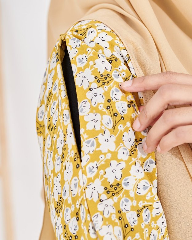 Medi Dress Lashira Laluna X MCC - Medallion Yellow