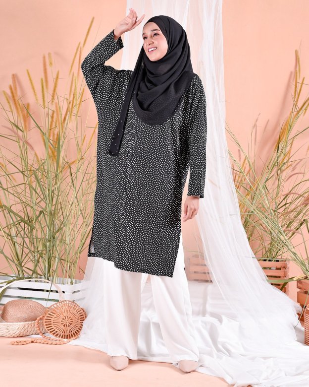 Tunic Kozi Narumi - Charcoal Black