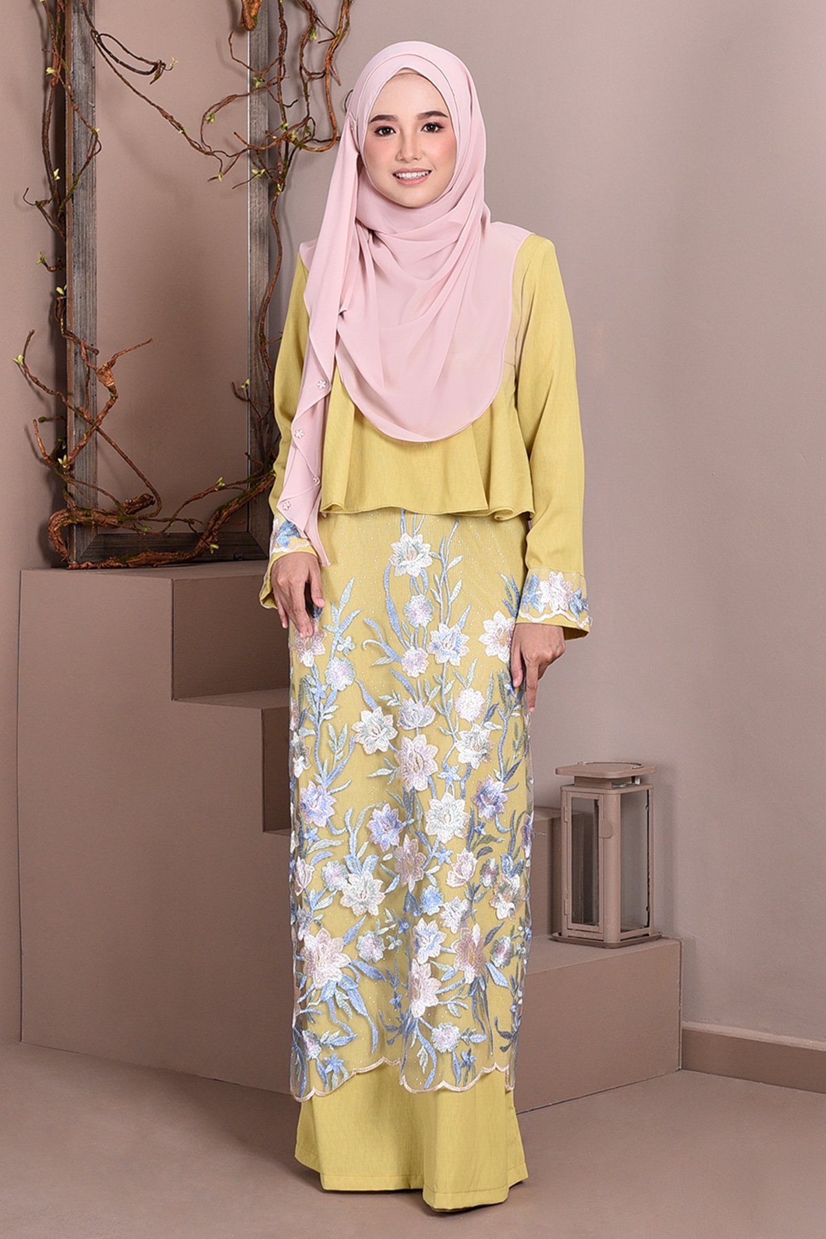 Abaya Lace Ayna - Lemon Green