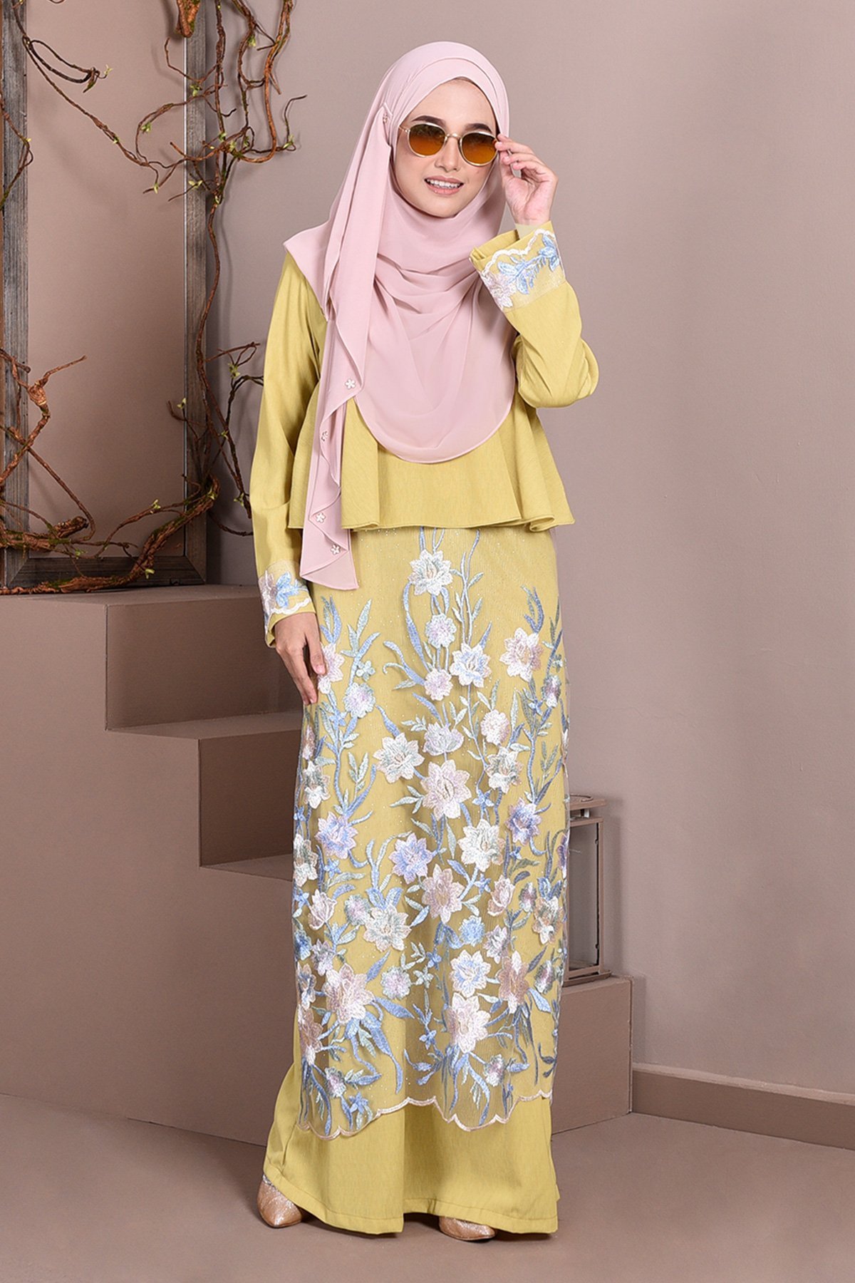 Abaya Lace Ayna - Lemon Green