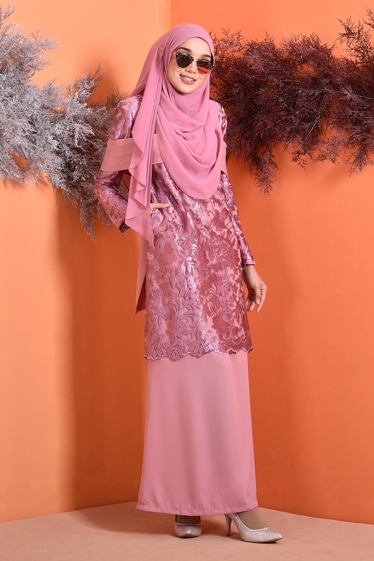Abaya Lace Lorna - Luxury Pink