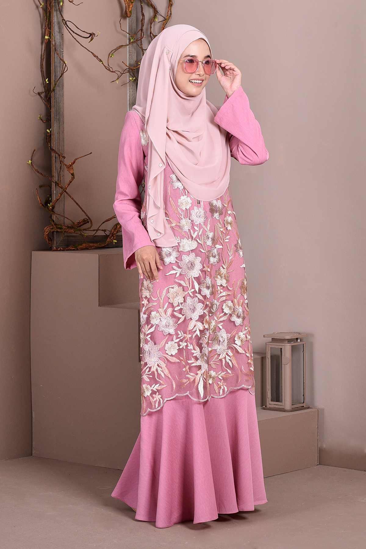 Abaya Lace Mermaid Elsa - Gummy Pink