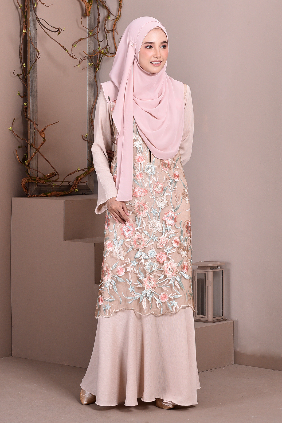 Abaya Lace Mermaid Elsa - Milk Tea