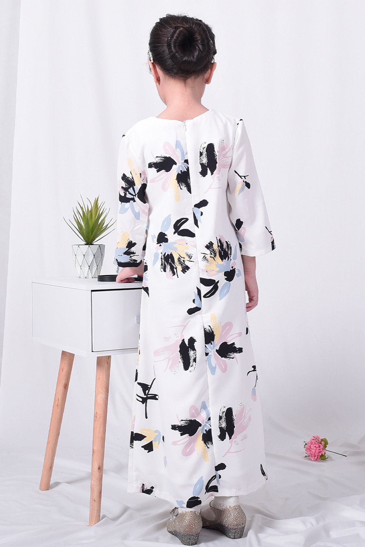 Abaya Arisa Kids - Cotton White