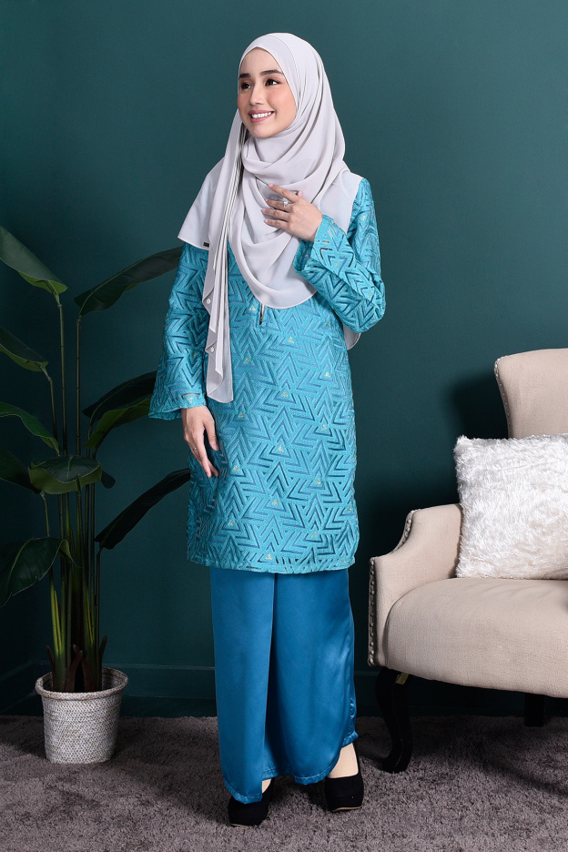 Baju Kurung Lace Adrina - Turquoise Blue