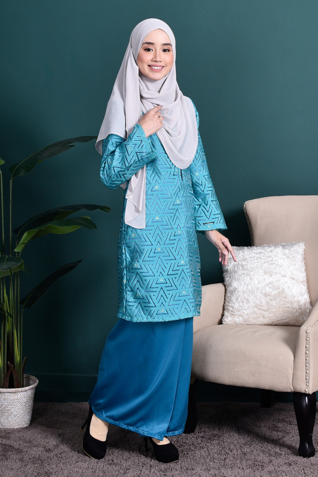 Baju Kurung Lace Adrina - Turquoise Blue