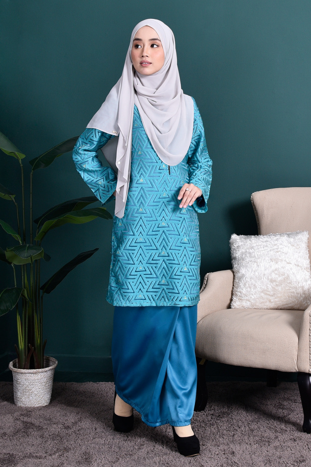 Baju Kurung Lace Adrina - Turquoise Blue