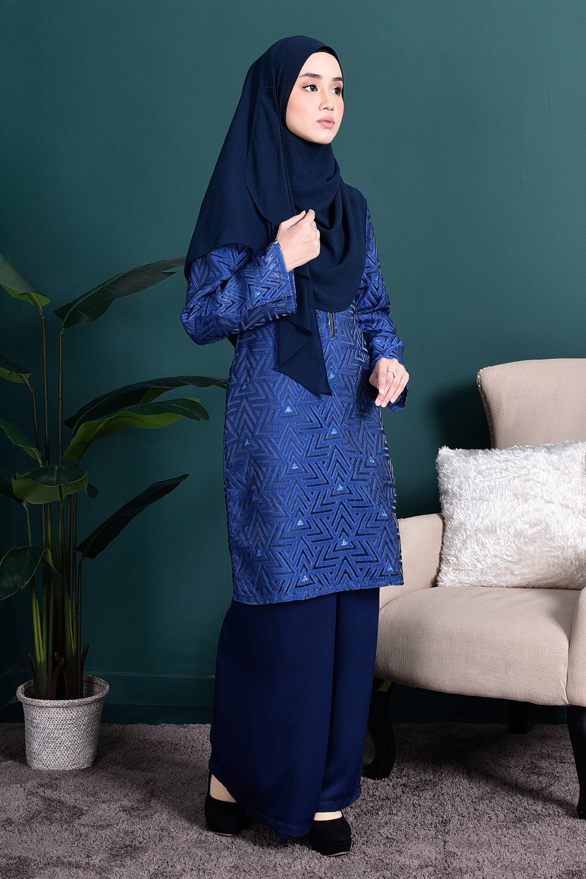 Baju Kurung Lace Adrina - Navy Blue