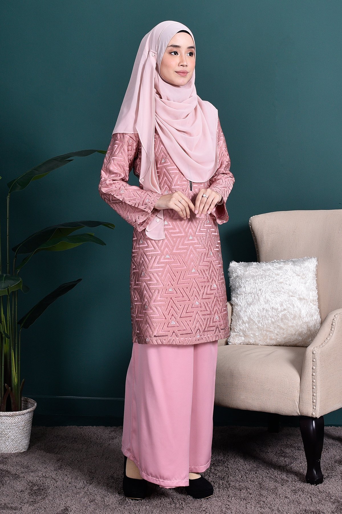Baju Kurung Lace Adrina - Ballerina Pink