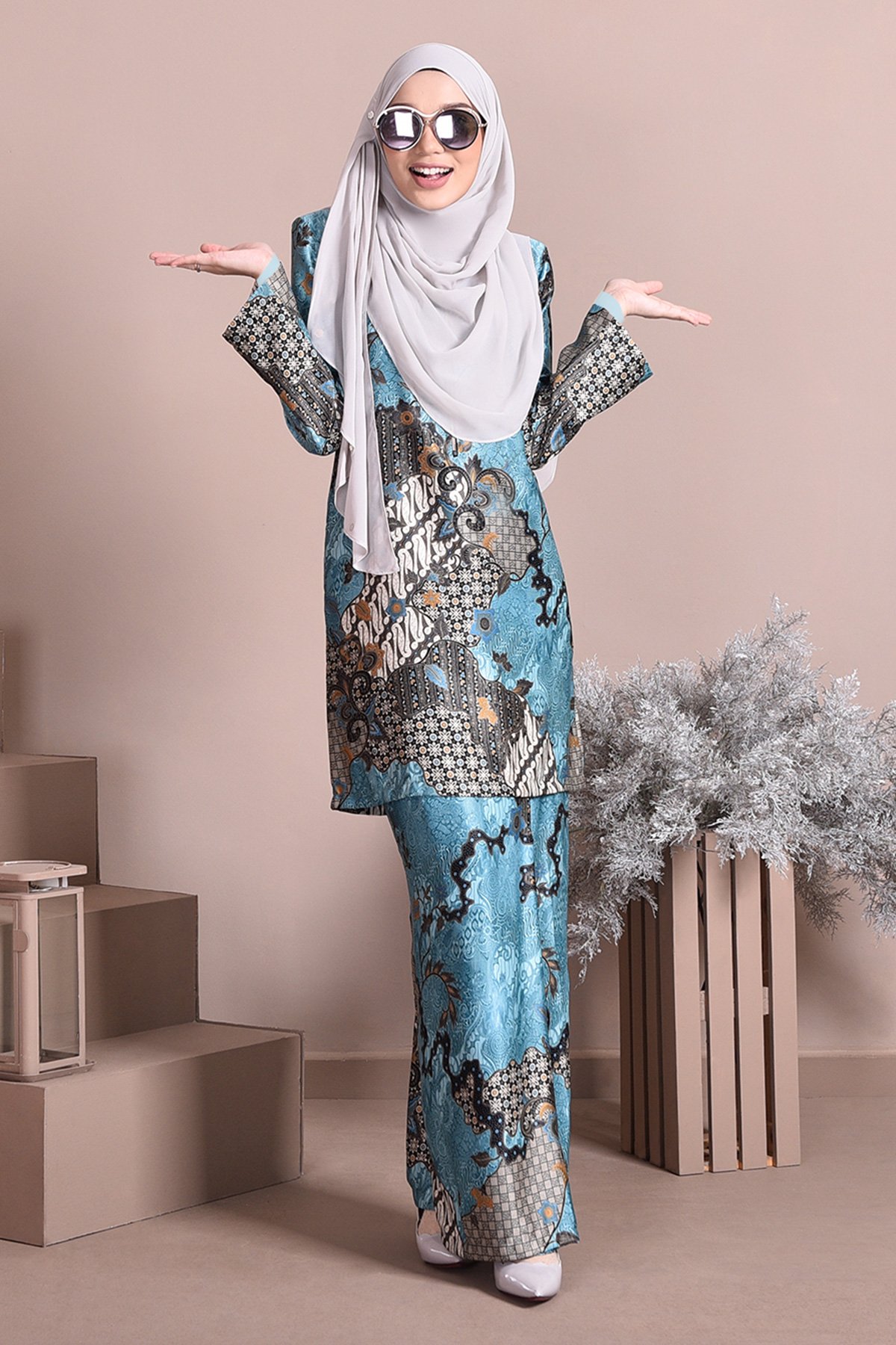 Baju Kurung Batik Satin Silk Narisa - Ice Mint