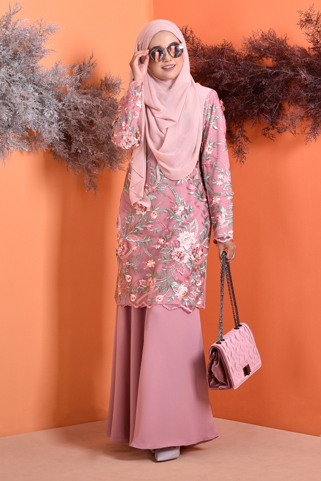 Baju Kurung Lace 3D Azura - Coral Pink