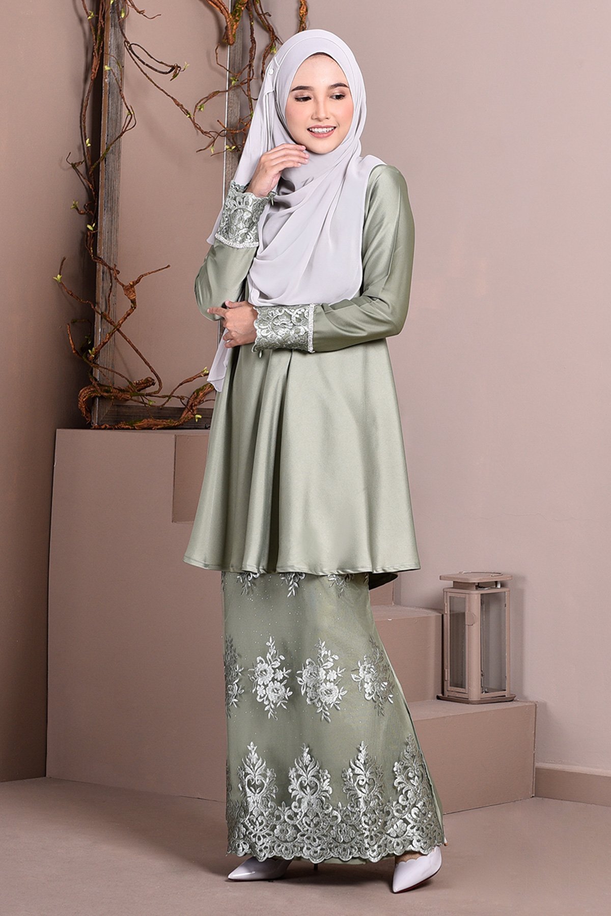 Baju Kurung Lace Avery - Olive Green