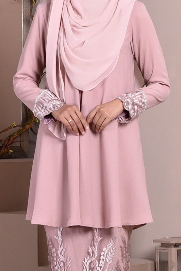 Baju Kurung Lace Aveth - Blusher Pink