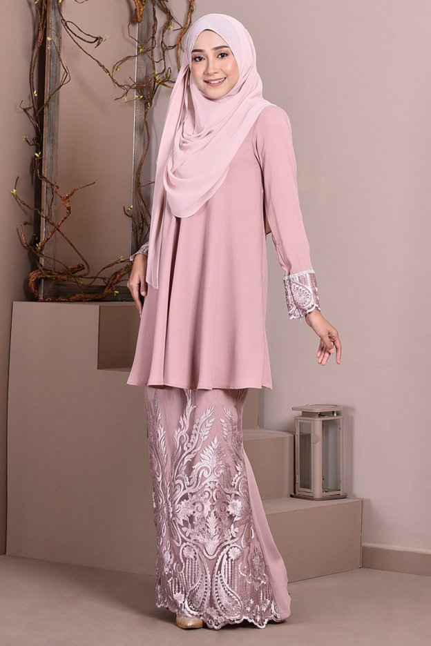 Baju Kurung Lace Aveth - Blusher Pink