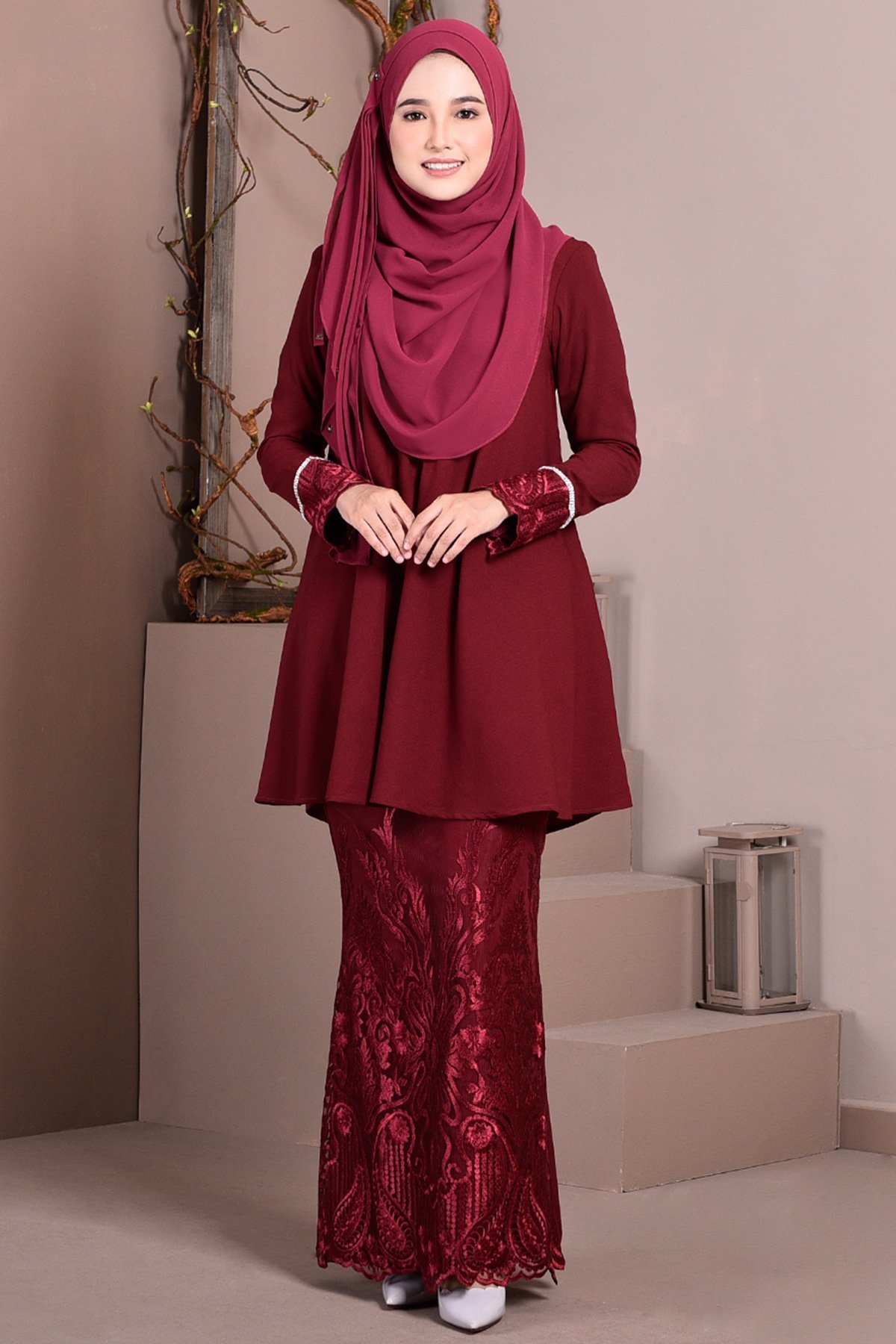 Baju Kurung Lace Aveth - Ruby Maroon