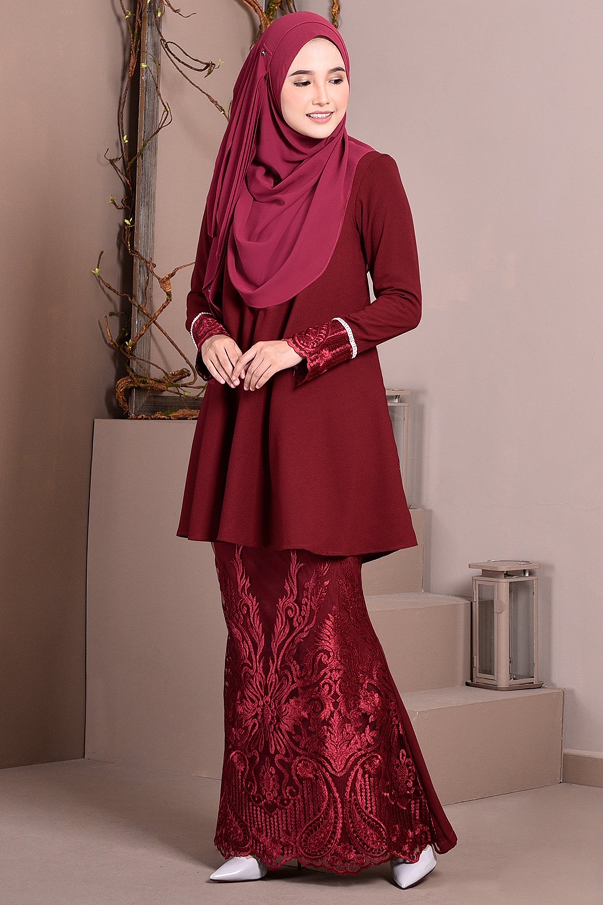 Baju Kurung Lace Aveth - Ruby Maroon