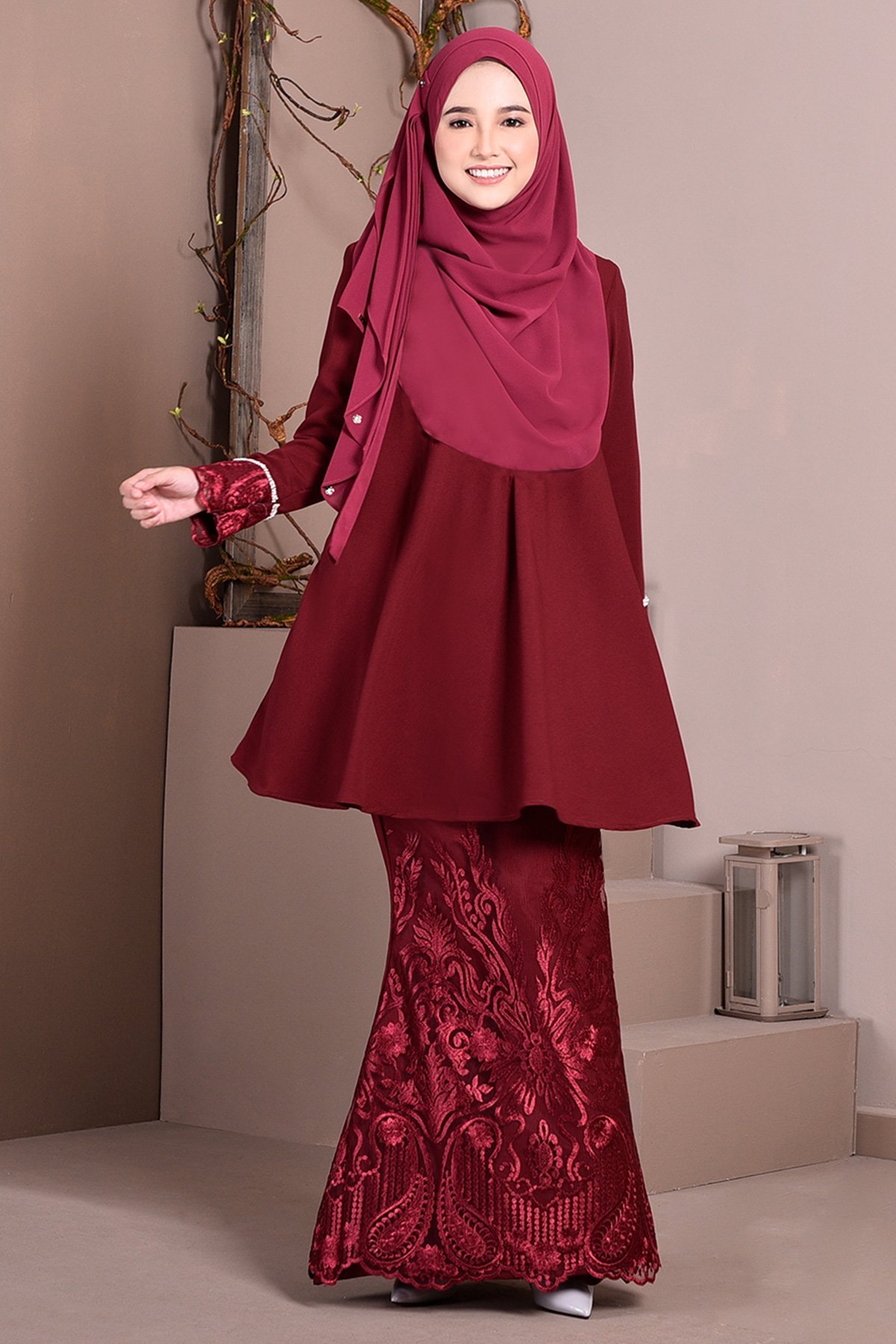 Baju Kurung Lace Aveth - Ruby Maroon