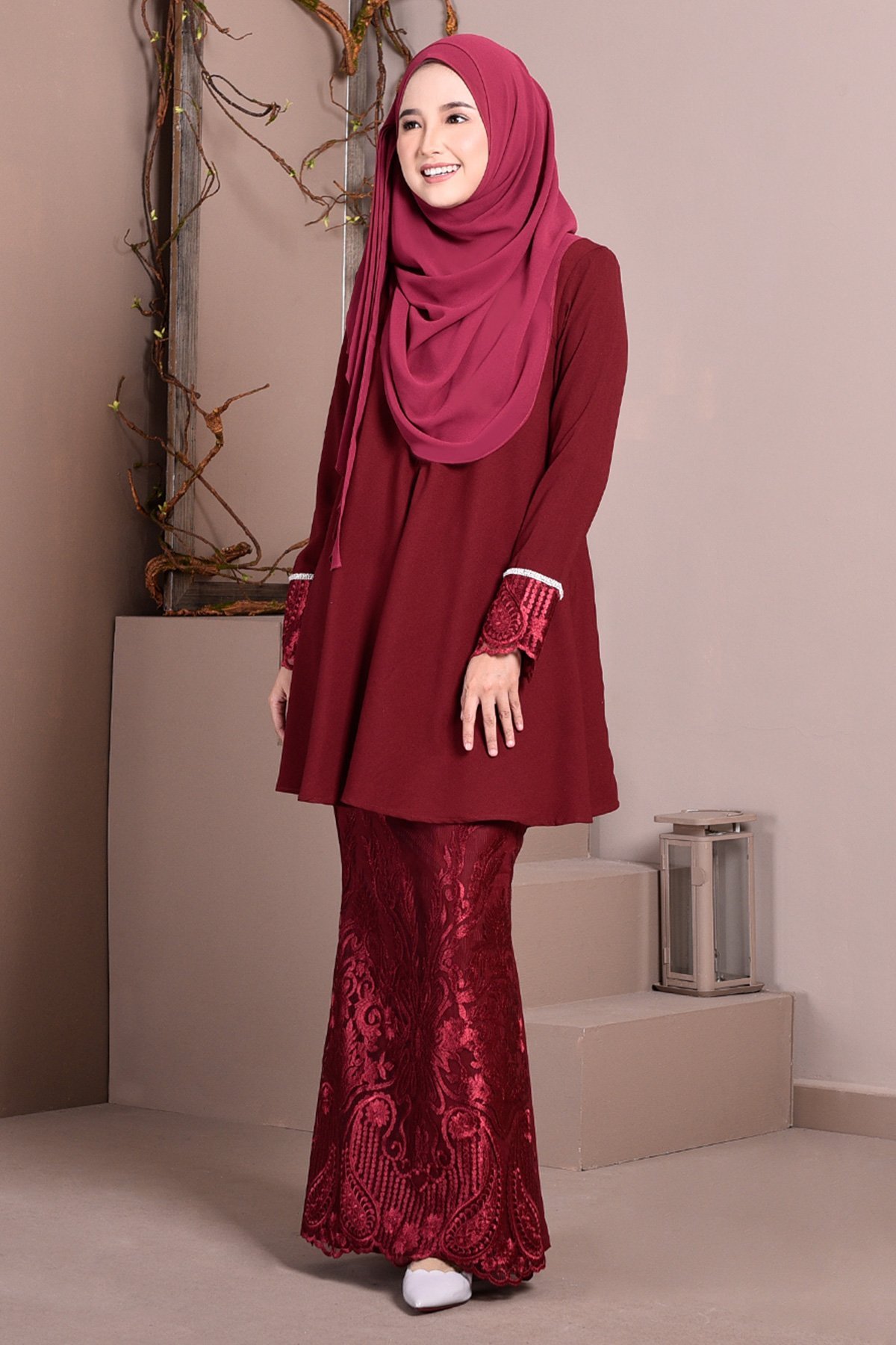 Baju Kurung Lace Aveth - Ruby Maroon