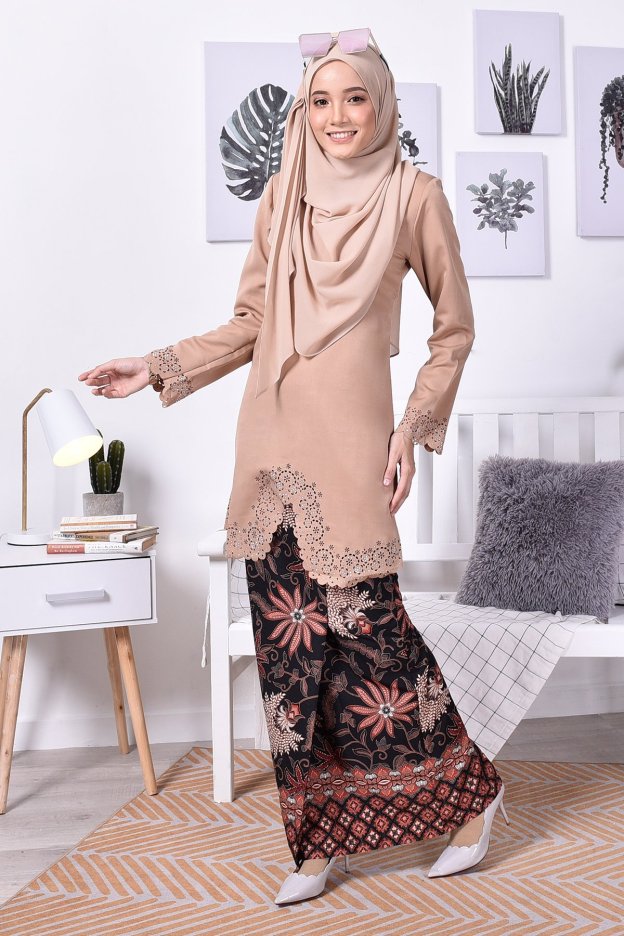 Baju Kurung Batik Moden Lasercut Nasim - Milk Tea