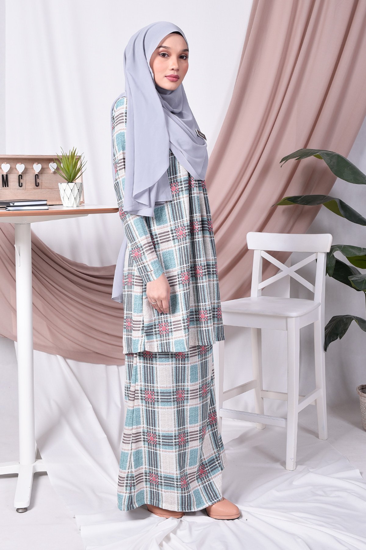 Baju Kurung Pleated Tiara - Peach