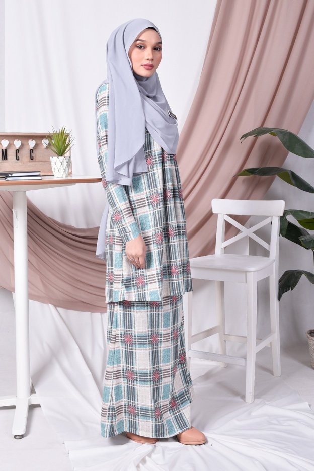 Baju Kurung Pleated Tiara - Peach