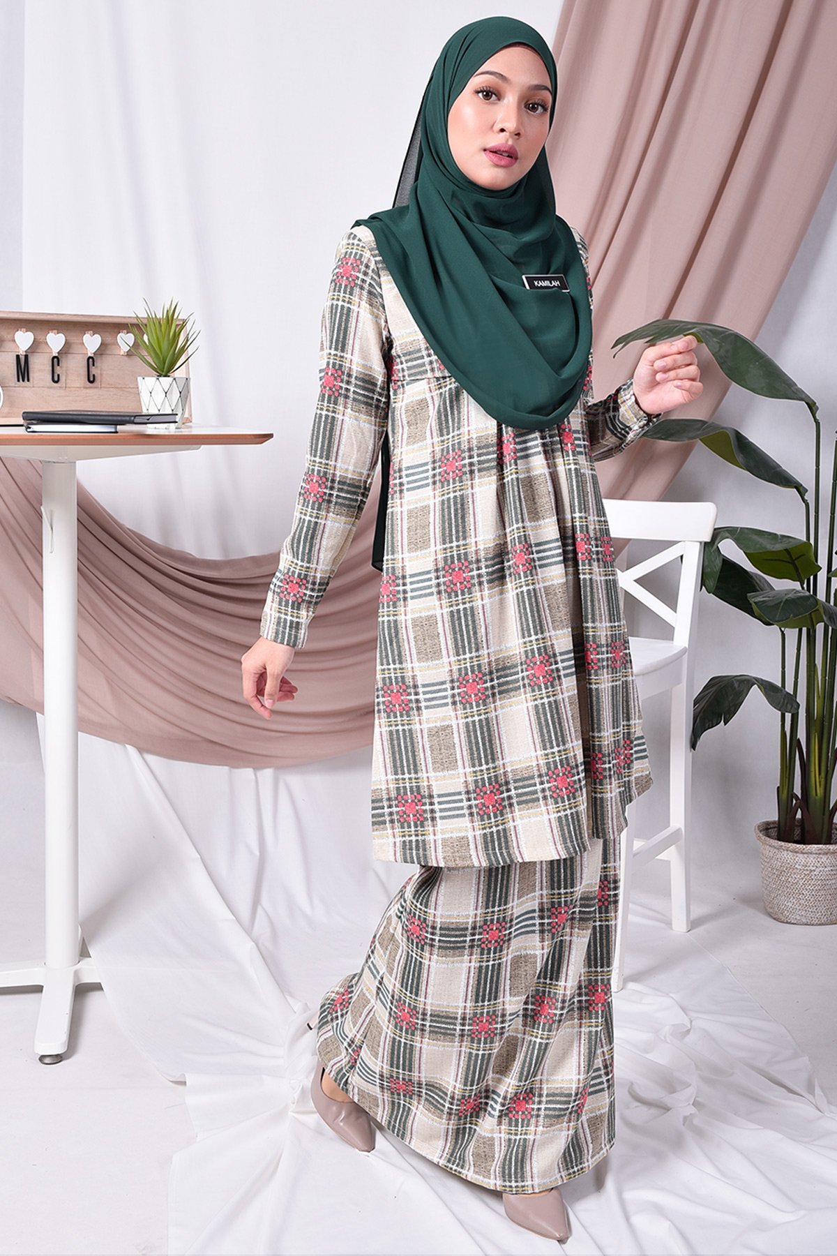 Baju Kurung Pleated Tiara - Pink